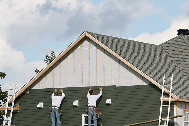 Professional Siding Replacement technician working in White Hall, IL